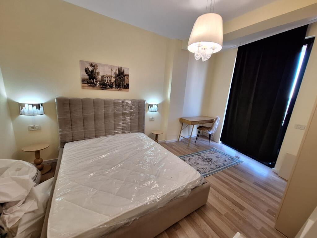 Apartament 2+1+Post parkimi për Qira në Rrugën Mine Peza, në Golden Tower Residence !
