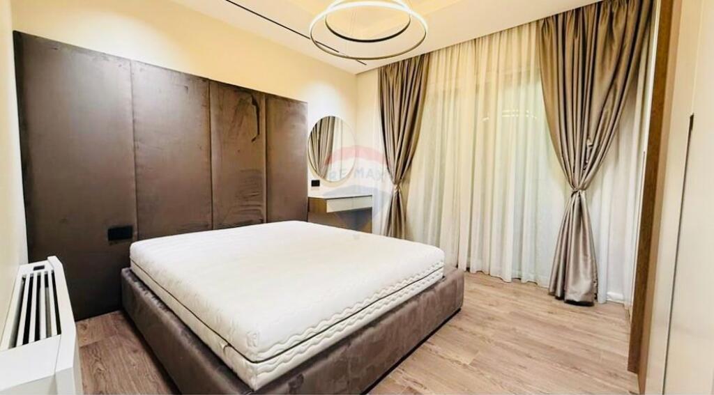 📍Jepet me qera Apartament luksoz 2+1 tek Liqeni i Tiranes
