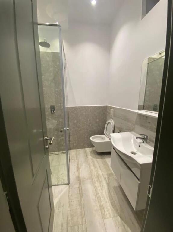 Apartment 2+1 for rent on Durres Street!
