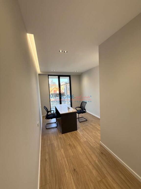 Office for rent at Mine Peza Street Tirana