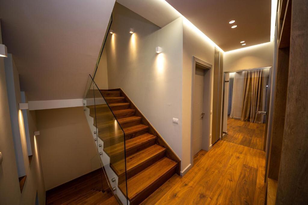 VILLA INDIVIDUALE IN AFFITTO A SAUK !