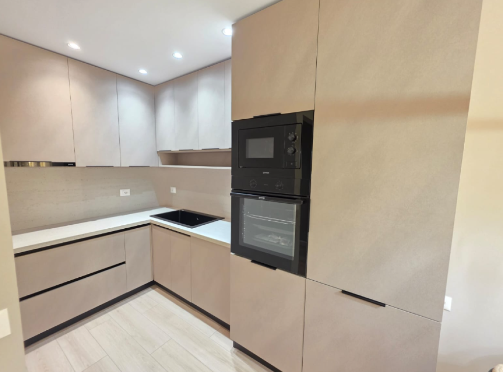 ✨ Appartamento Moderno 2+1 con Veranda – Ex Esposizione  