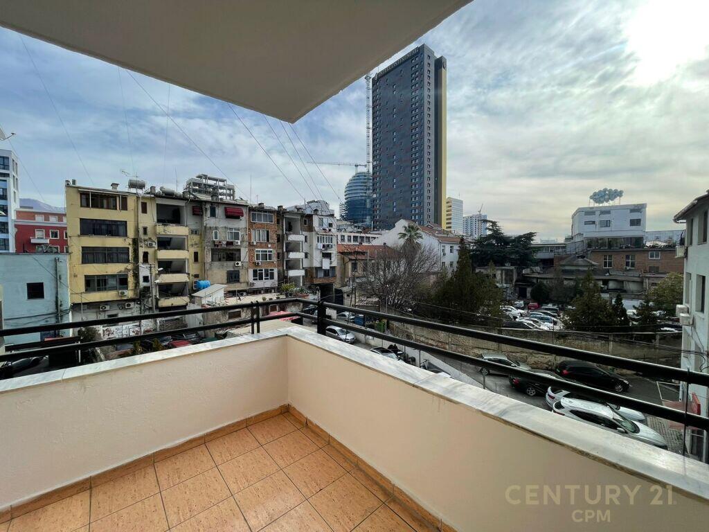 Affittiamo appartamento 1+1 in centro! 700 € /mese