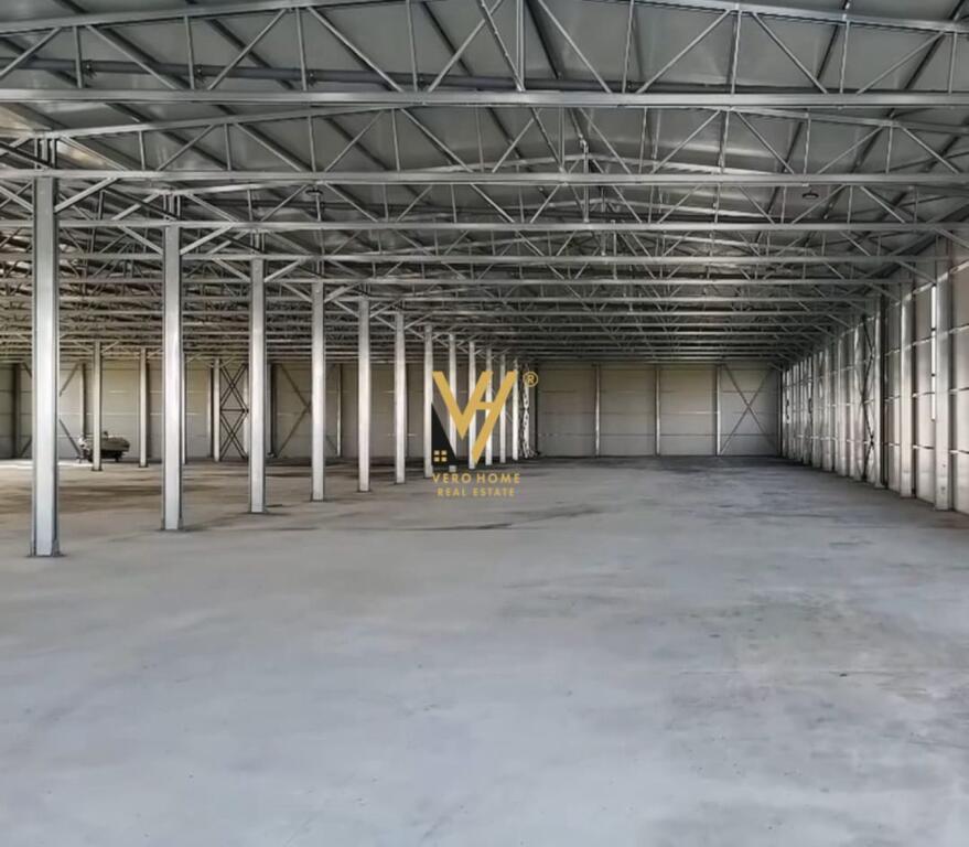 JEPET KAPANON 5.000 M2 ME QERA NE FLLAKE, DURRES 10.000 EURO