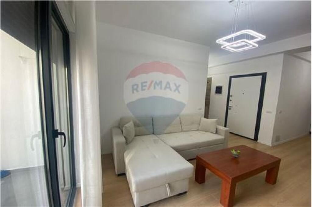 Apartament 1+1+post parkimi ne Astir.