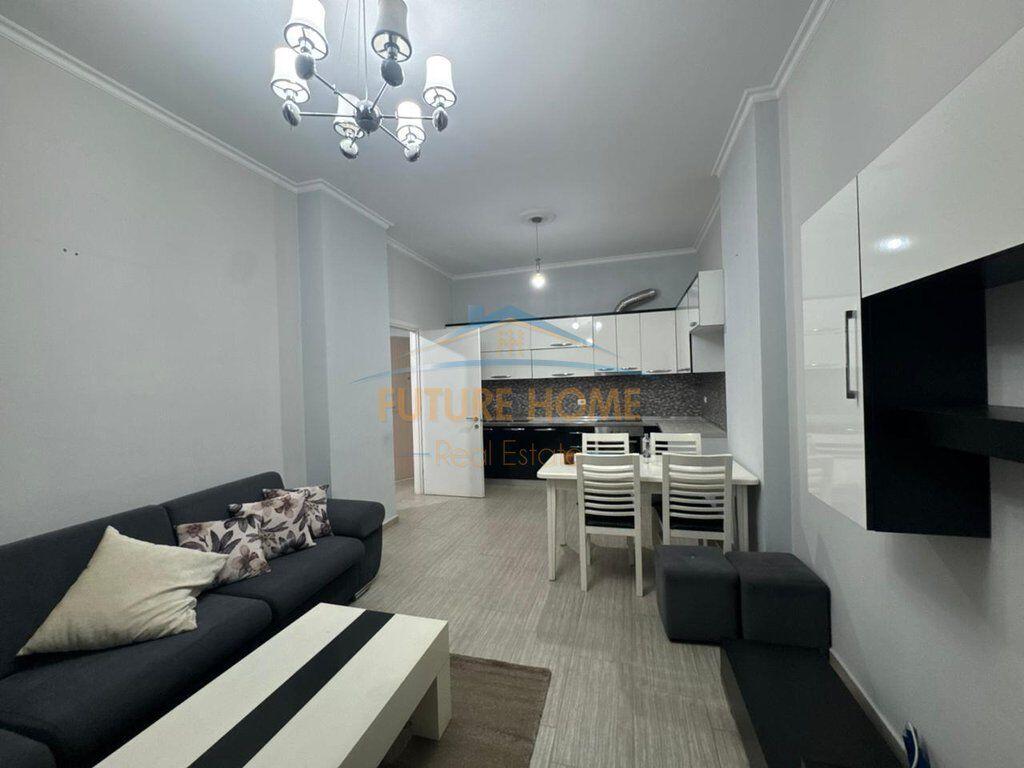 Affitto, Appartamento 2+1+Posto Auto, Nuovo Anello, Tirana.