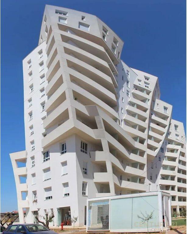 WE SELL 2+1+2 APARTMENT IN THE HEART OF TIRANA!!