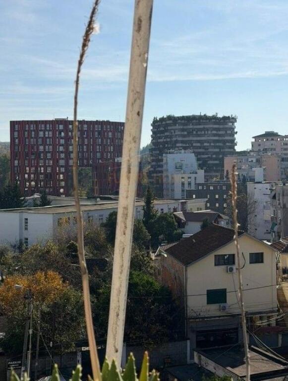 In vendita, Appartamento 1+1, Ambasciata Americana, Via Elbasani, Tirana.