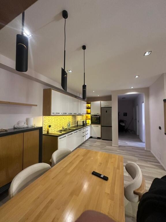 Apartament me qira 2+1 në Astir te Bulevardi Migjeni!