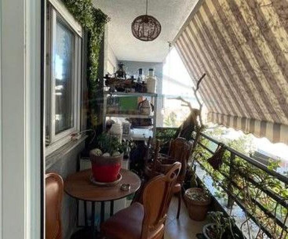 For sale, Apartment 2+1 Vila L, New Ring, Tirana.