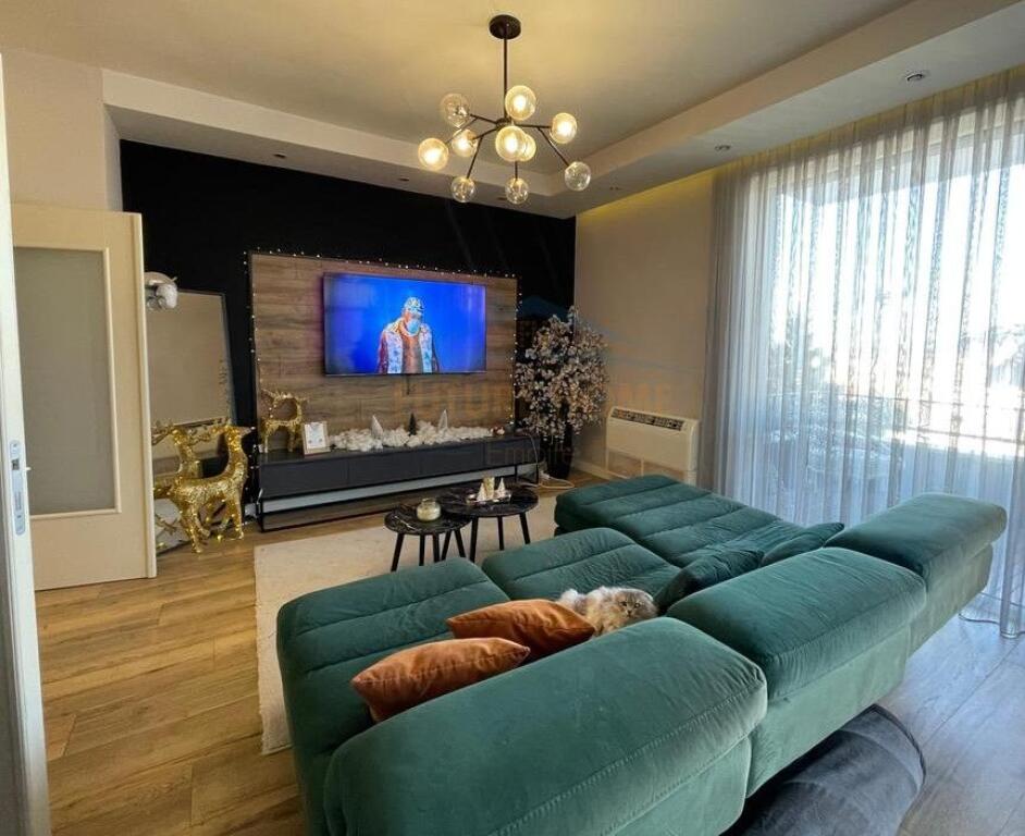 Shitet, Apartament 2+1+2, Kopshti Botanik, Tiranë.