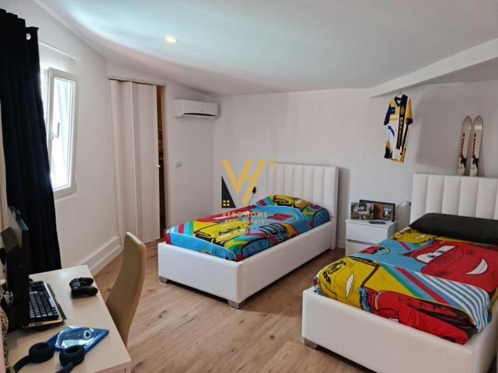 ATTICO 3+1+2+VERANDA IN VENDITA A MALI I ROBIT, GOLEM 300.000 EURO