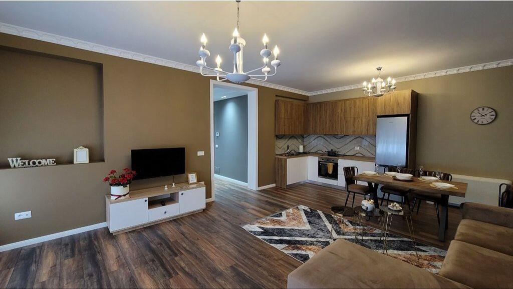 SUPER APPARTAMENTO MODERNO 2+1+VERANDA IN VENDITA VICINO ALLA MOSCHEA GIARDINO BOTANICO! 325.000 € Sup. Totale 170m2