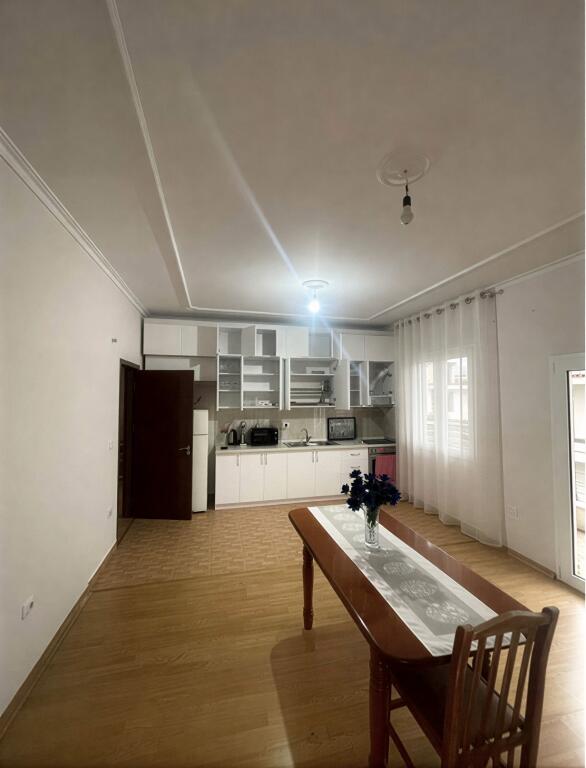 Si affitta il secondo piano di una villa 2+1 - Il 5 maggio!!!