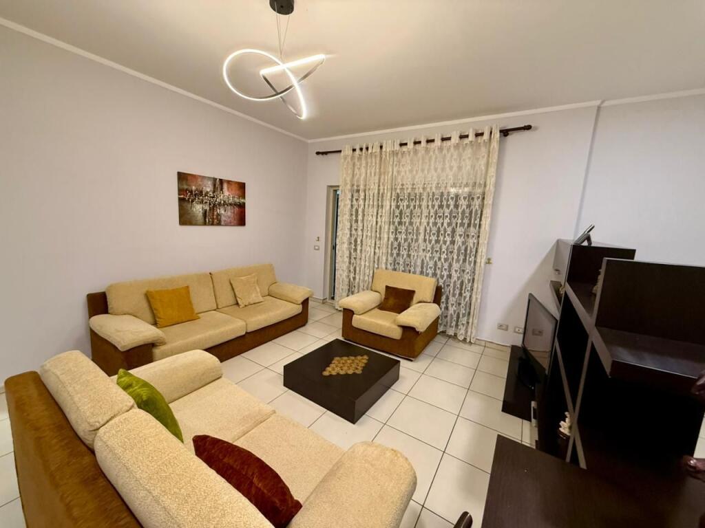 📣 AFFITTO Appartamento 2+1 Con 2 Bagni 📍 Myslym Shyri ✨💶 Prezzo 55.000 Lek/Mese (Non Trattabile)