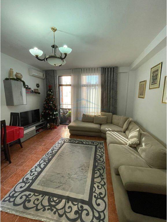 In vendita, Appartamento 2+1, Bllok, Tirana.