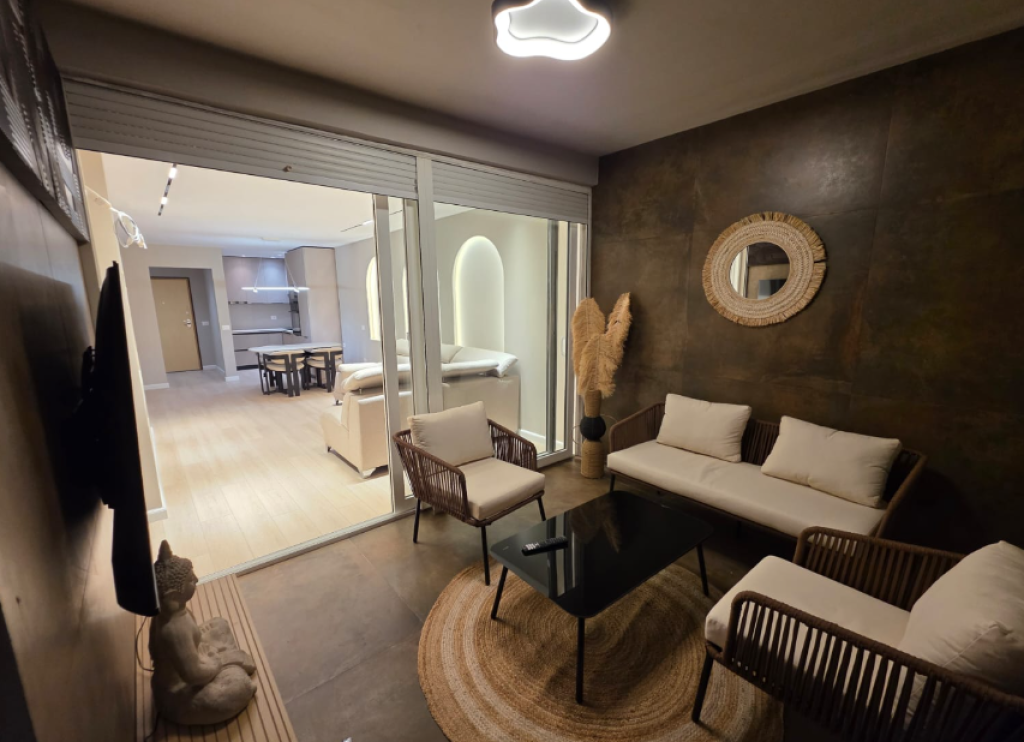 ✨ Appartamento Moderno 2+1 con Veranda – Ex Esposizione  