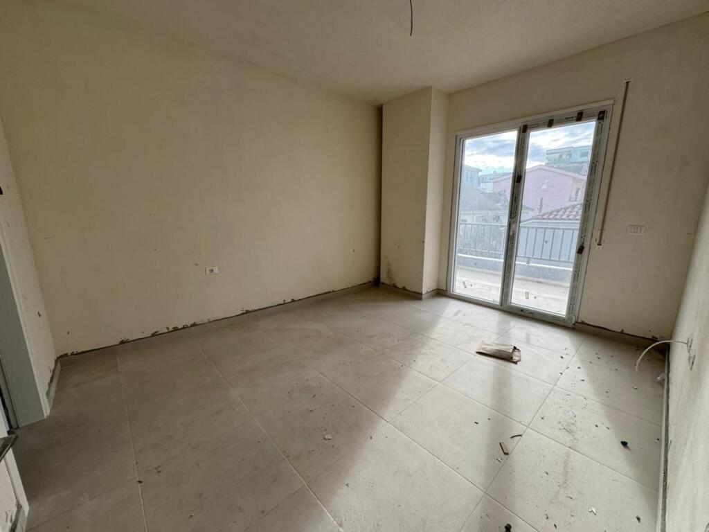 ✨ Appartamento 2+1+2 in Vendita –📍 5 Maji, vicino a Bar Oda ✨💰 Prezzo: 185,600 €