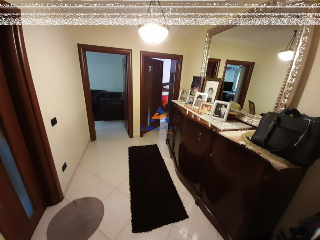 AFFITTASI APPARTAMENTO 1+1+ BALCONE "VASIL SHANTO VICINO KESHI" 55.000 LEKE