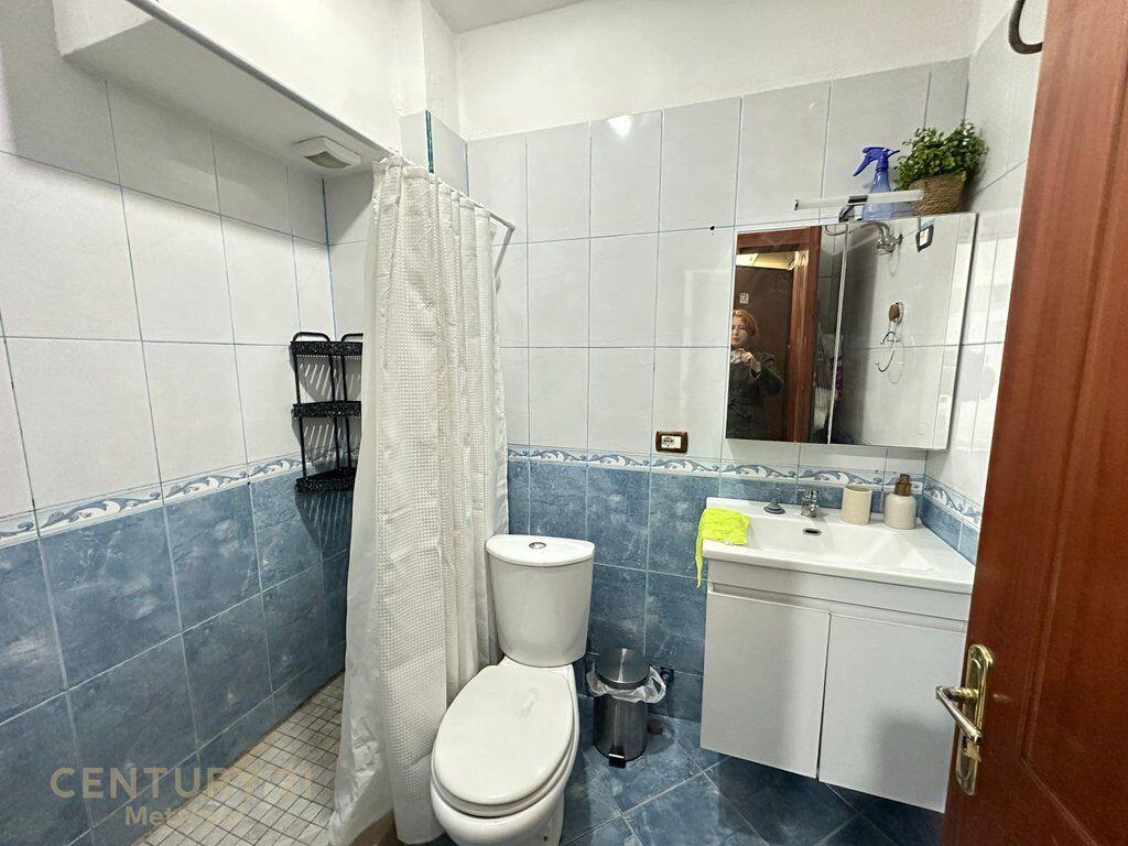 APARTAMENT PER QIRA 2+1 PRANE BAR CIAO-RRUGA E QELQIT!