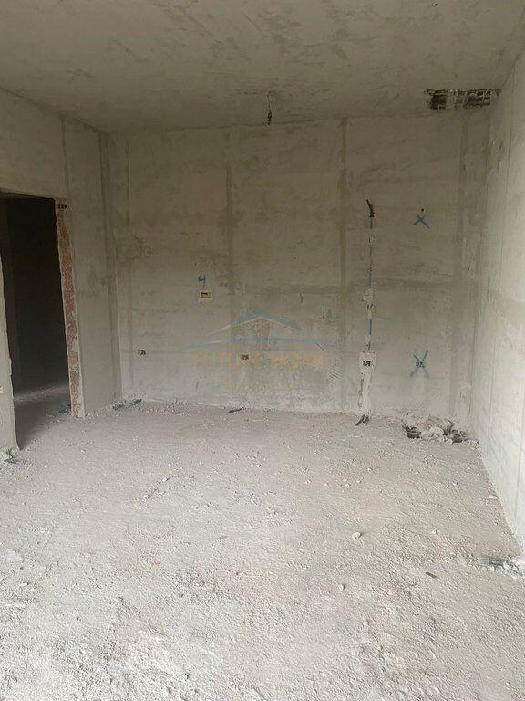 In vendita, Appartamento 1+1, Complesso Guce, Ex-Parco degli Autobus, Tirana