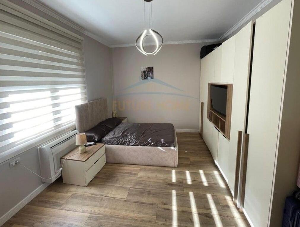 Shitet, Apartament 2+1+2, Kopshti Botanik, Tiranë.