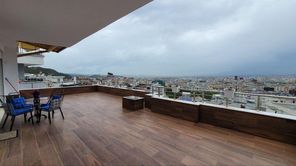 SUPER APPARTAMENTO MODERNO 2+1+VERANDA IN VENDITA VICINO ALLA MOSCHEA GIARDINO BOTANICO! 325.000 € Sup. Totale 170m2