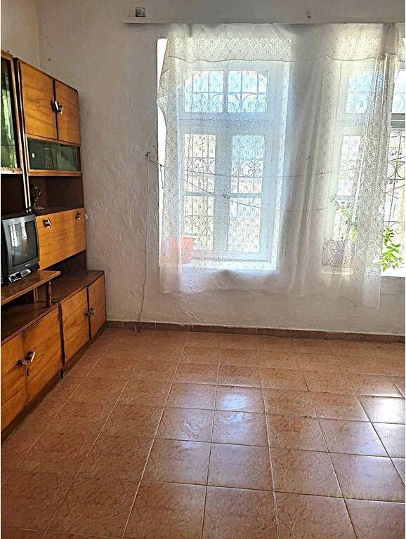 In vendita casa caratteristica su 2 piani a Berat