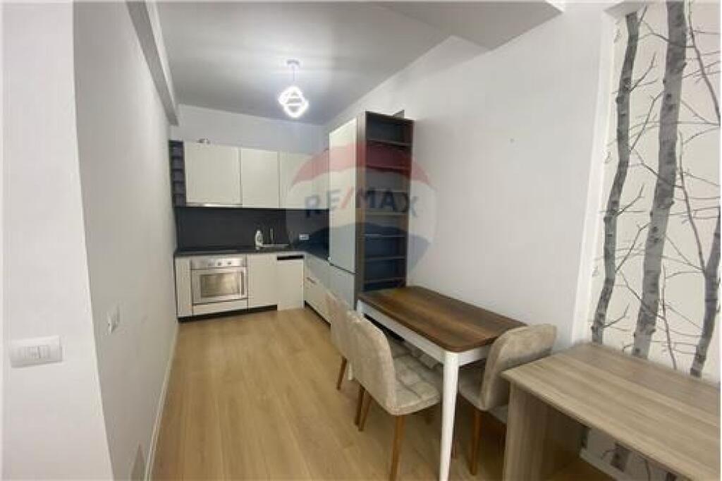 Apartament 1+1+post parkimi ne Astir.