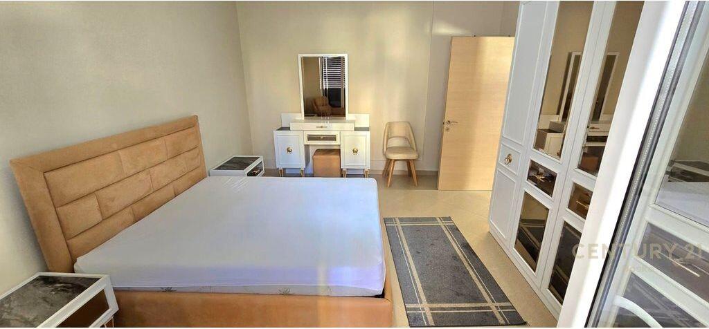Appartamento 2+1+2 Balconi in vendita nella zona del Lago Artificiale, vicino all'Hotel Radisson. 220.000 € Superficie Totale  99m2