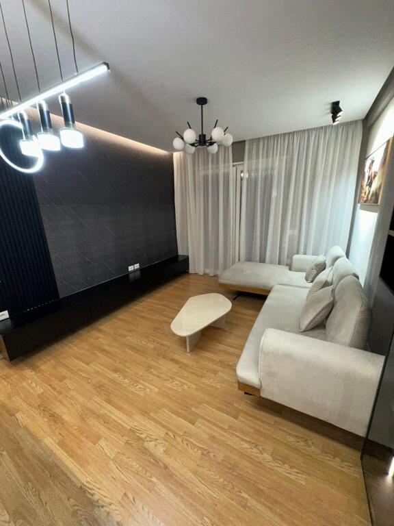 Apartament me qira 2+1+2 te Rruga Dibres, Tirane