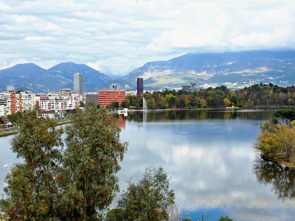APARTAMENT PREMIUM 3+1 PER SHITJE PRANE LIQENIT 550,000 € Sip. Totale  251m2