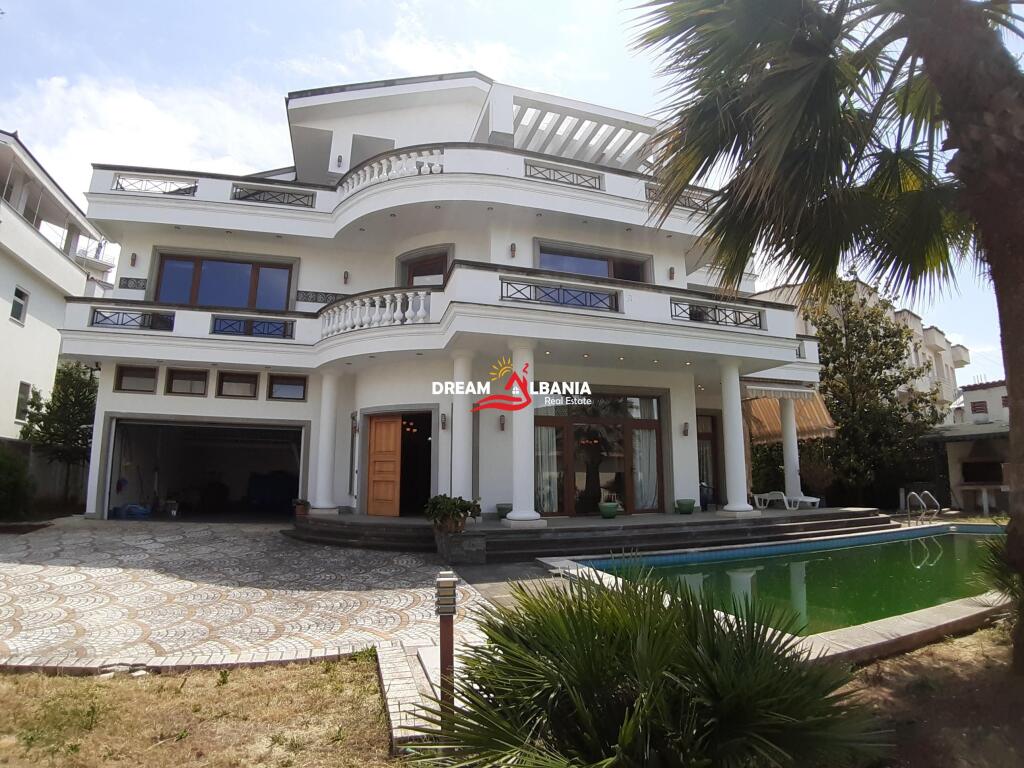 Villa for sale on Elbasan street near the German villas in Tirana (ID 4151047)