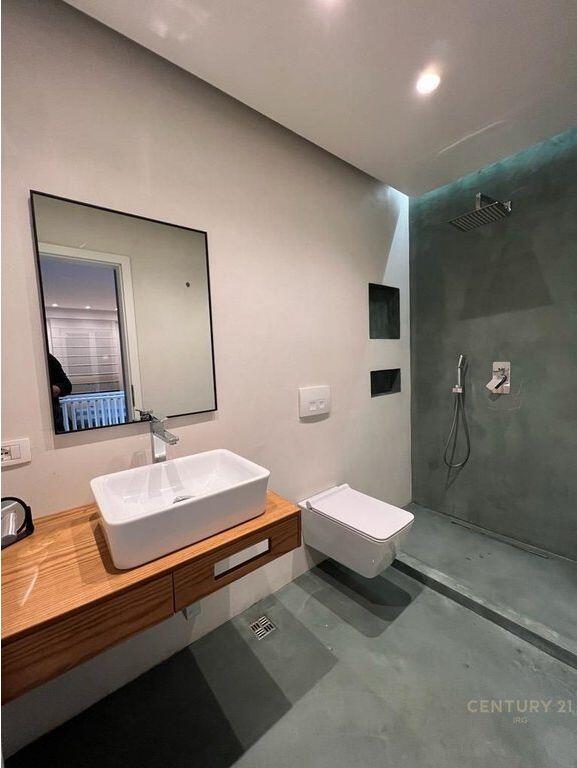 Apartment 2+1+2 for sale at Magnet Complex, 21-Dhjetori