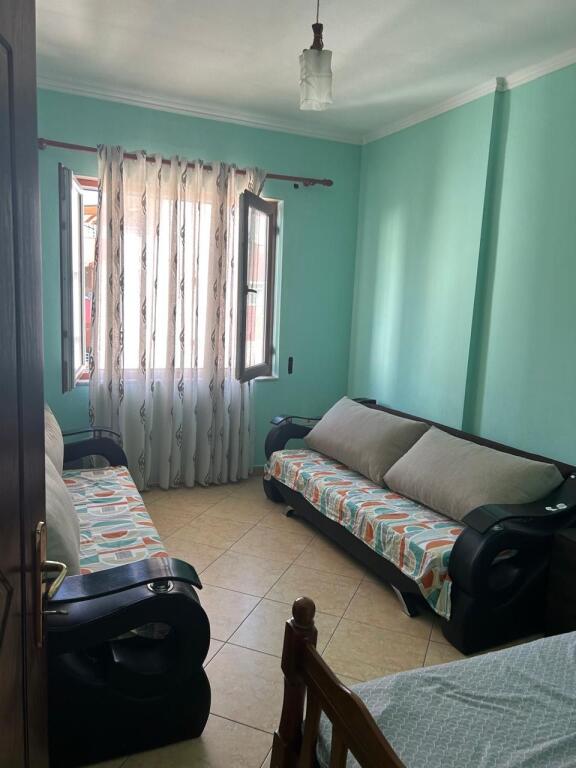 Apartament 2+1 me qira tek Kthesa e Kamzes