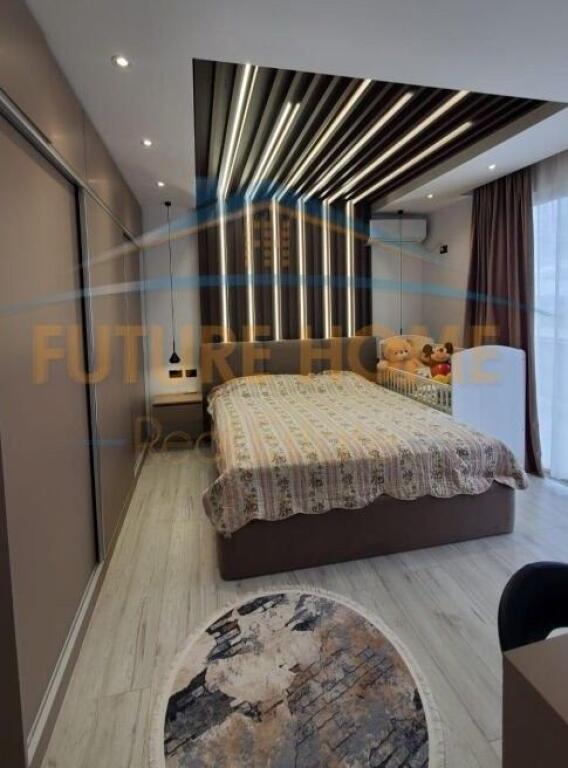 Apartment 2+1+2+ Veranda for sale, Shkozë..