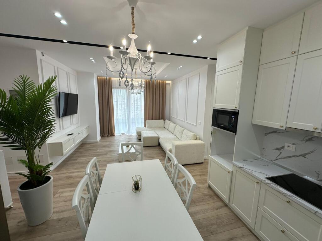 For rent 2+1+2 apartment with veranda + parking space near Air Albania, Golden Park Residence