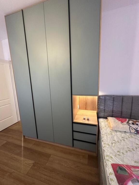 Apartament 2+1 +ballkon me qera ne Astir