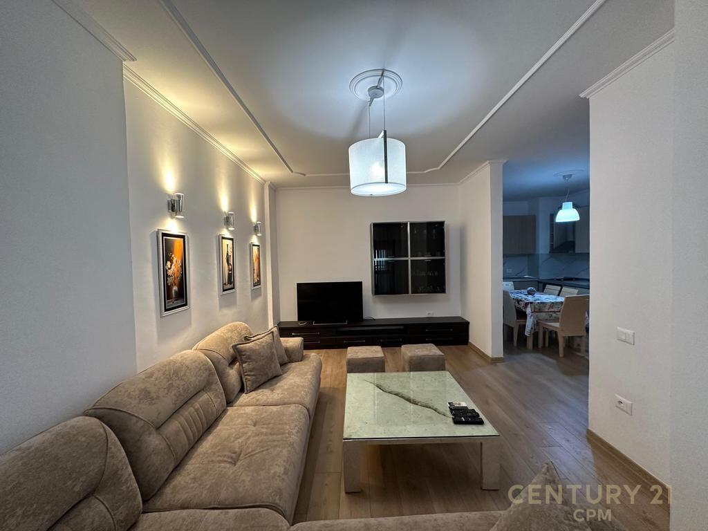Affittiamo appartamento 1+1 in centro! 700 € /mese