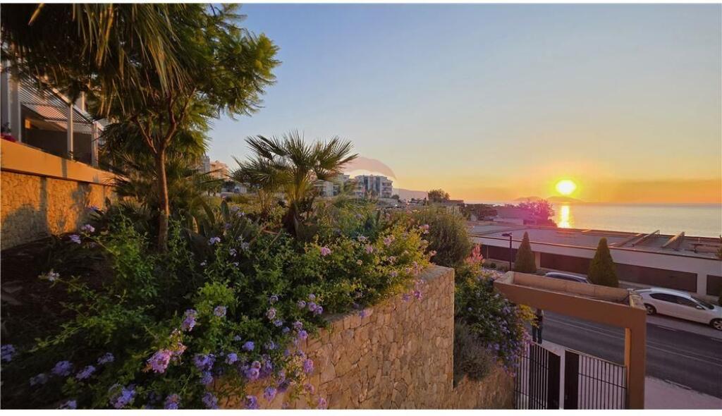 🏢 Appartamento 2+1+2 in Vendita – Lungo Mare, Vlorë