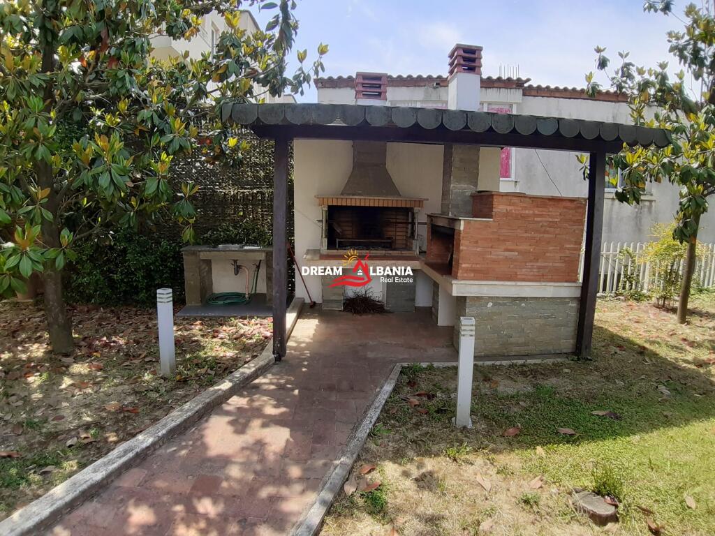 Villa for sale on Elbasan street near the German villas in Tirana (ID 4151047)