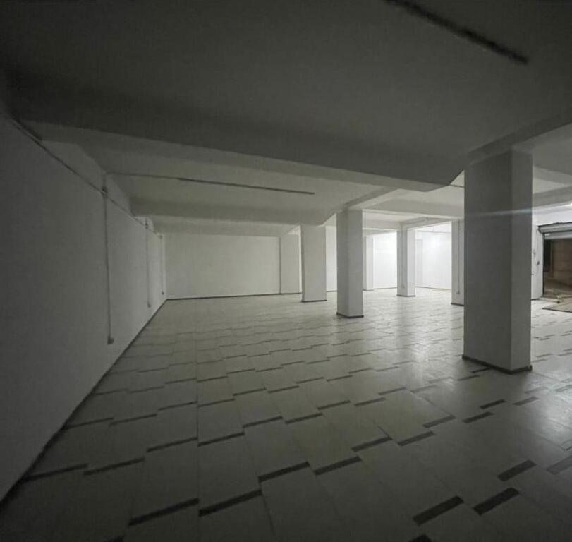 MAGAZZINI IN AFFITTO 300 M2 ASTIR 1300 EURO