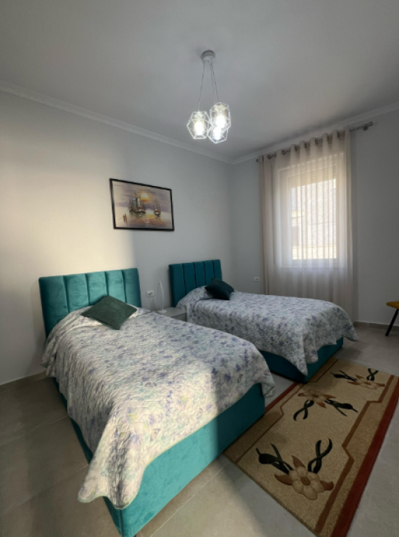 🏡 AFFITTASI APPARTAMENTO 2+1 – CENTRO, VICINO AL CAFFÈ FLORA 🌿