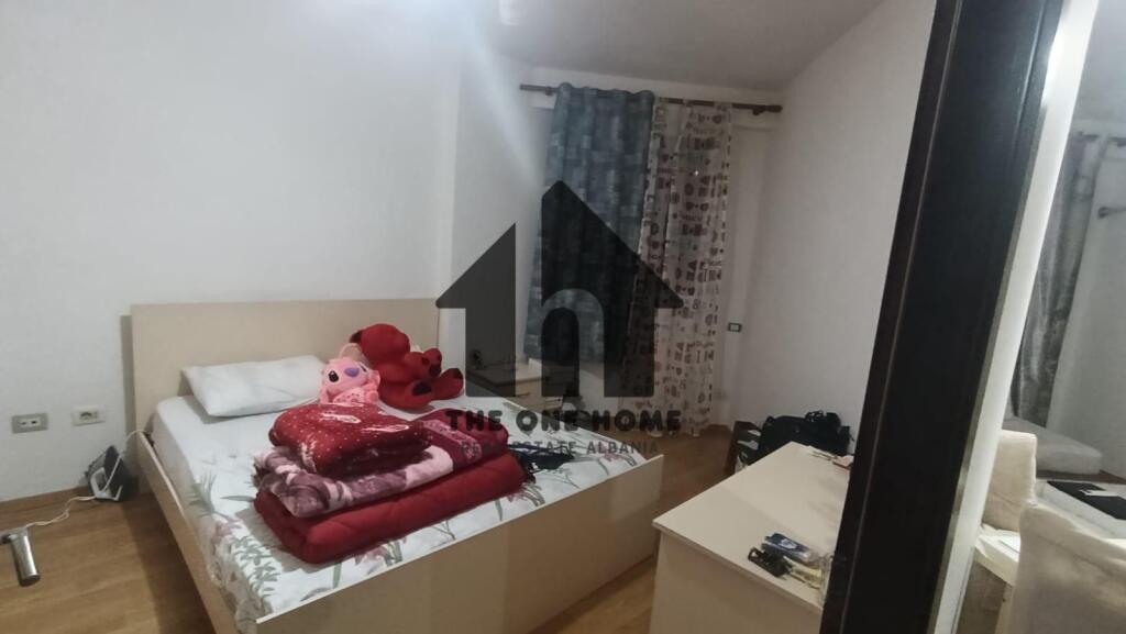 Ap.Shitje 1+1 Astiri - Pallat i Ri
