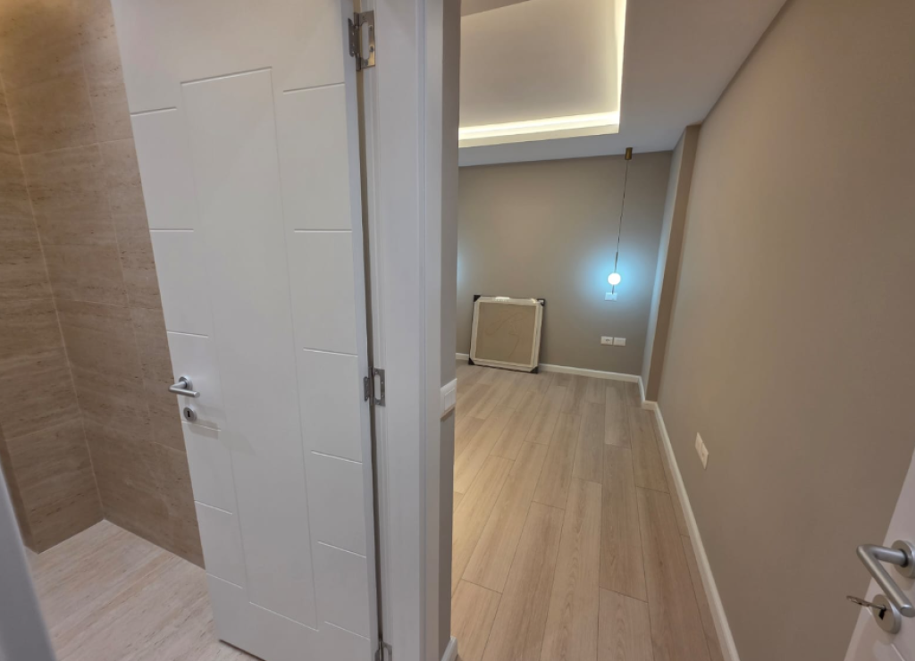 ✨ Appartamento Moderno 2+1 con Veranda – Ex Esposizione  