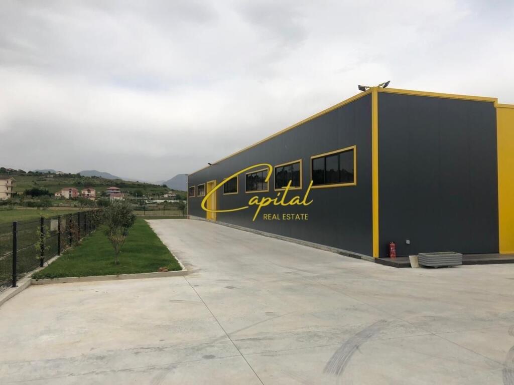 WAREHOUSE FOR RENT 1,500 M2 PRUSH 6000 EURO