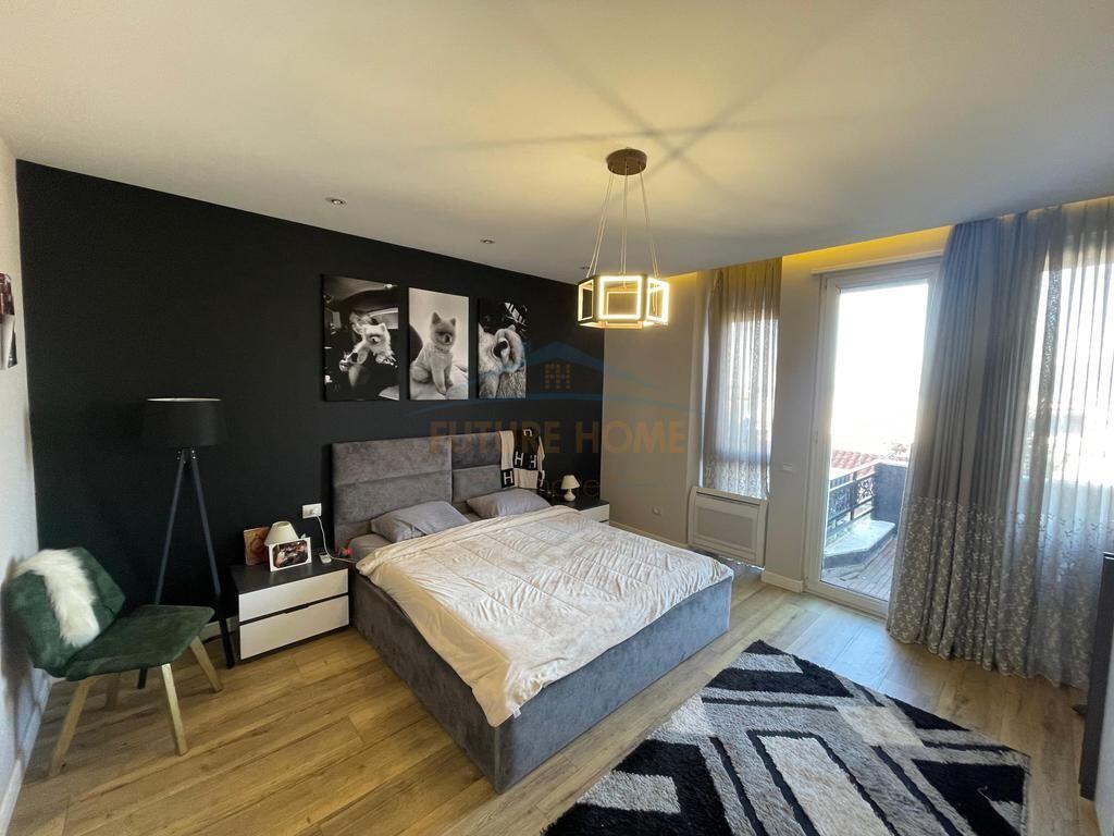 For sale, Apartment 2+1+2, Botanical Garden, Tirana