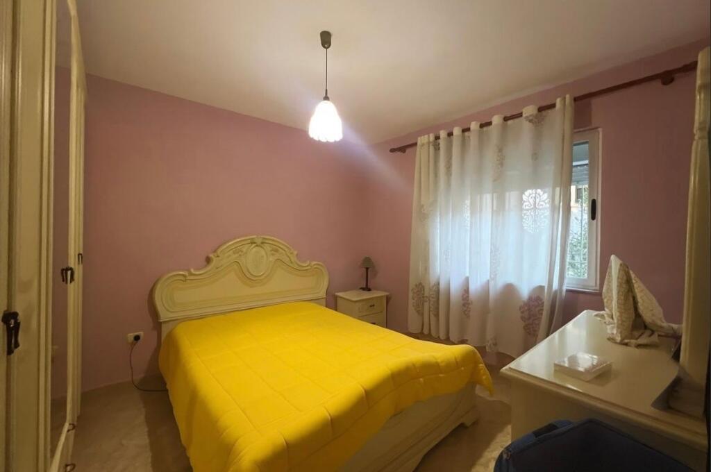Appartamento 2+1 in vendita vicino alla Scuola Unita