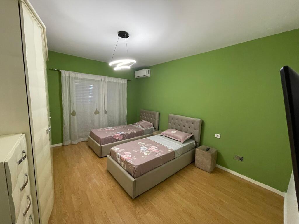 Super appartamento 2+1+2+ verande interne, Komuna, Kristali