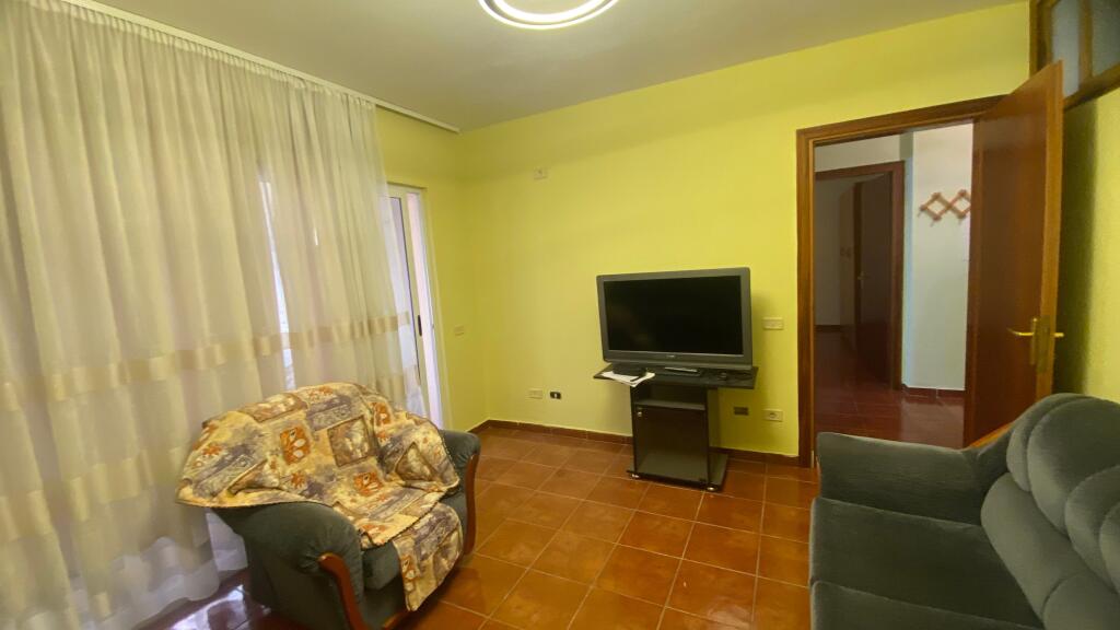 Apartament 1+1 me qira tek KikA1